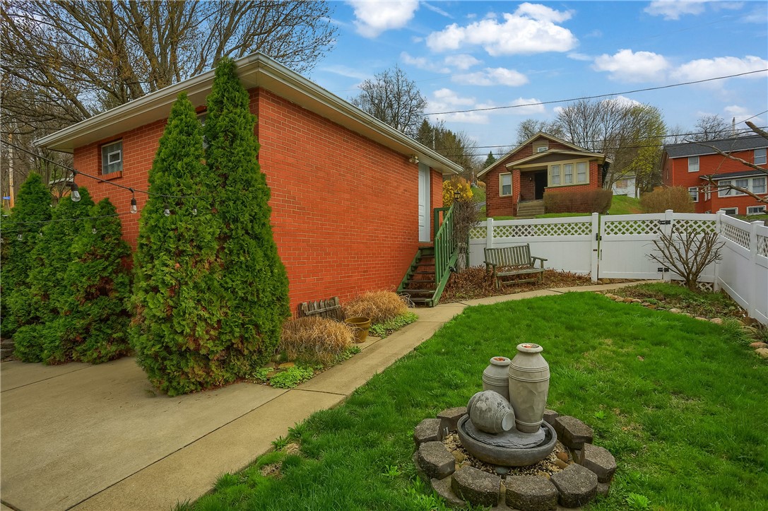 539 Wilson Ave Ave, Rochester, Pennsylvania image 6