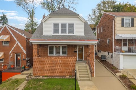 Photo of 34 W Garden Rd, Pittsburgh, PA 15227 (MLS # 1727133)