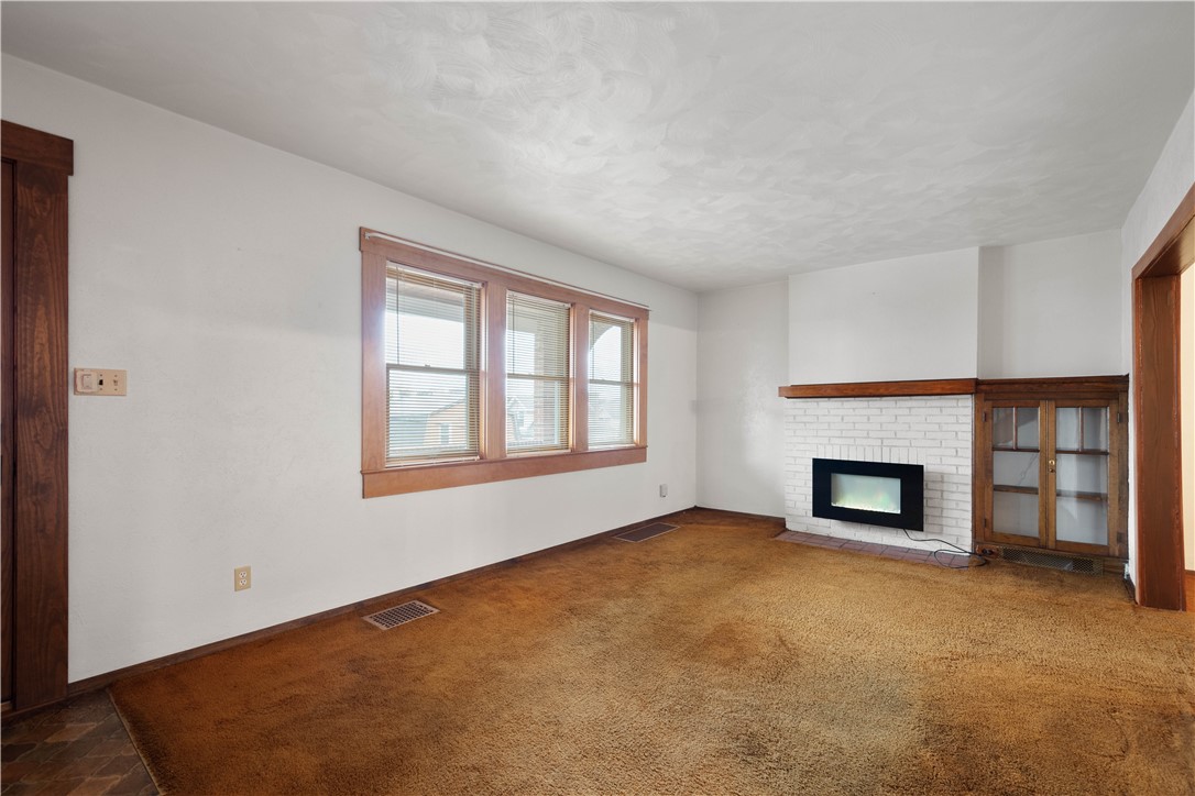 34 W Garden Rd
