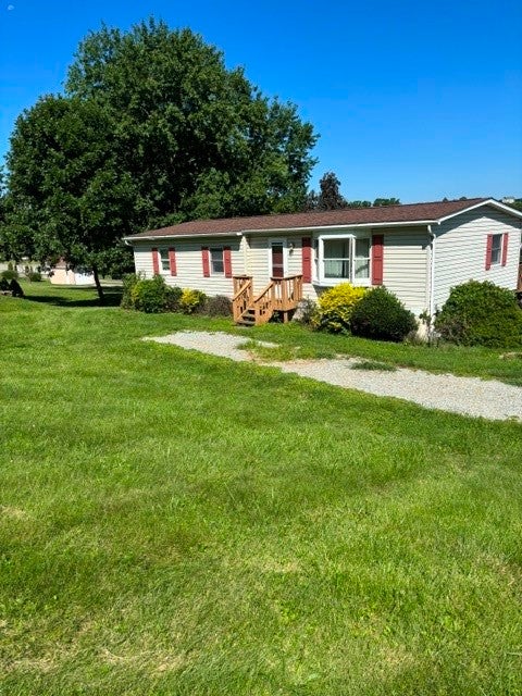 Homes For Sale - 8891 Broadway St St<br/> North Huntingdon, PA 15692