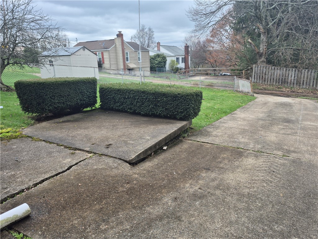 1105 Bennett Ave Ave, Jeannette, Pennsylvania image 5