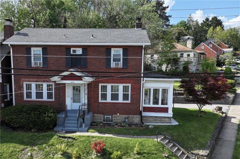 Photo of 423 Walnut St, Pittsburgh, PA 15238 (MLS # 1750067)