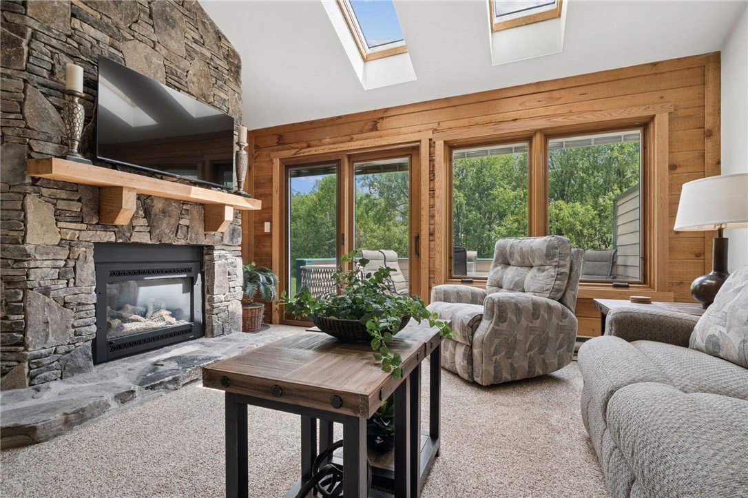 8009 Meadowridge Drive