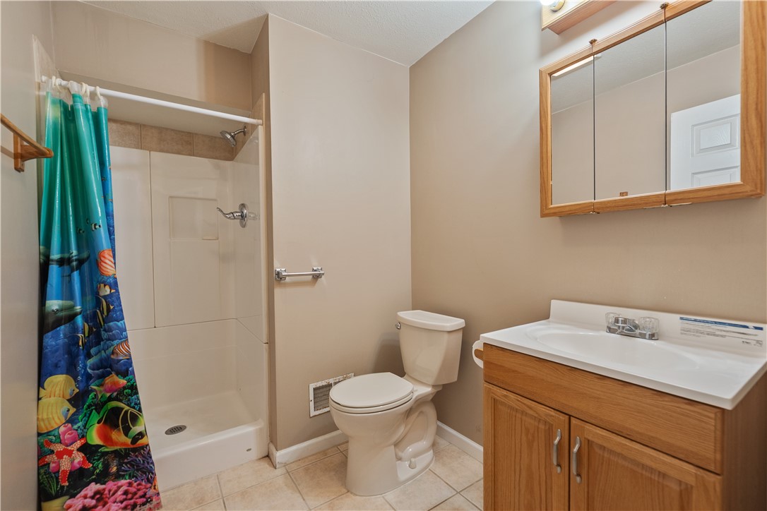 South Fayette, Pennsylvania 15057, United States, 4 Bedrooms Bedrooms, ,4 BathroomsBathrooms,Residential,Contingent,140270