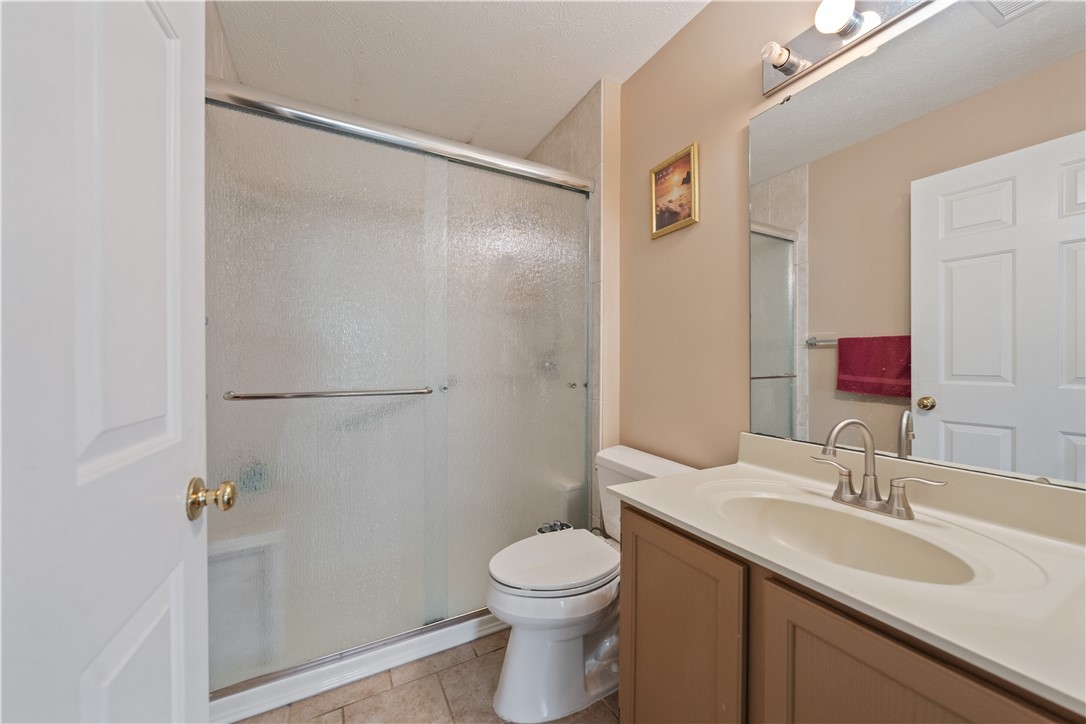 South Fayette, Pennsylvania 15057, United States, 4 Bedrooms Bedrooms, ,4 BathroomsBathrooms,Residential,Contingent,140270