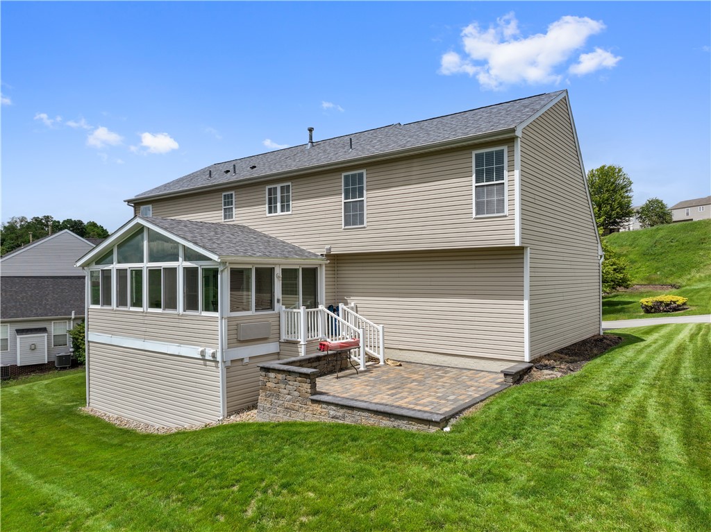 South Fayette, Pennsylvania 15057, United States, 4 Bedrooms Bedrooms, ,4 BathroomsBathrooms,Residential,Contingent,140270