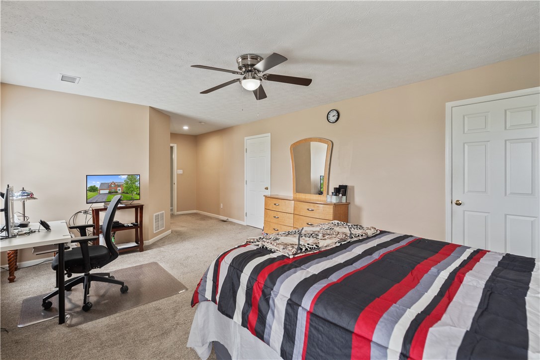 South Fayette, Pennsylvania 15057, United States, 4 Bedrooms Bedrooms, ,4 BathroomsBathrooms,Residential,Contingent,140270