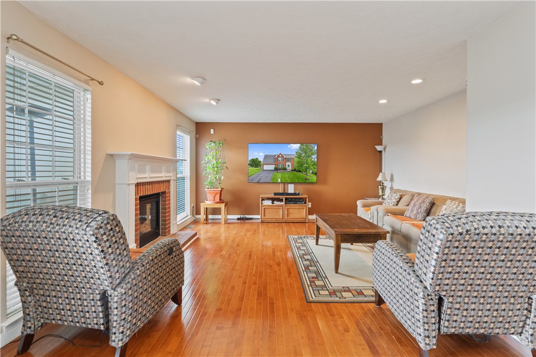 South Fayette, Pennsylvania 15057, United States, 4 Bedrooms Bedrooms, ,4 BathroomsBathrooms,Residential,Contingent,140270