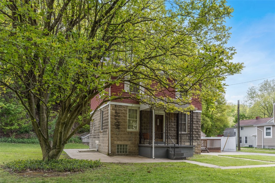 Emsworth, Pennsylvania 15202, United States, 3 Bedrooms Bedrooms, ,2 BathroomsBathrooms,Residential,Active,131812