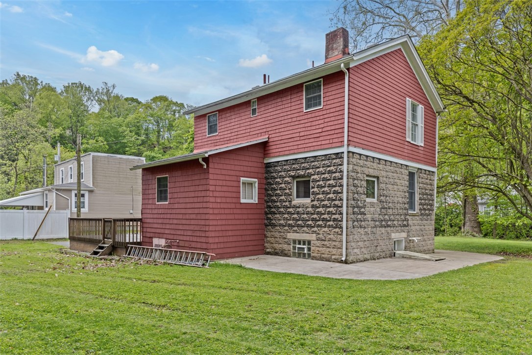 Emsworth, Pennsylvania 15202, United States, 3 Bedrooms Bedrooms, ,2 BathroomsBathrooms,Residential,Active,131812