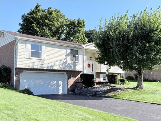 722 COURTVIEW DR, GREENSBURG, PA 15601 - Image e6bbd171273210836e9e4c1e5c02ca90/2005949847