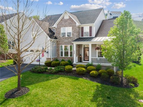 Photo of 4466 Walnut Ridge Cir, Mc Donald, PA 15057 (MLS # 1750762)