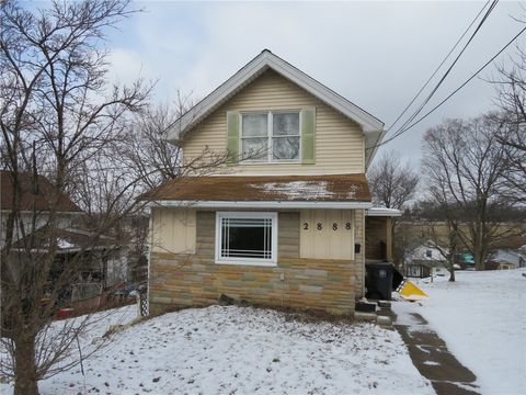 2888 Maple St Bethel Park PA 15102