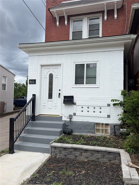 Photo of 311 N Atlantic Ave, Pittsburgh, PA 15224 (MLS # 1760098)