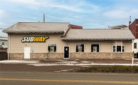 Photo of 198 Grant St, Meyersdale, PA 15552 (MLS # 1732241)