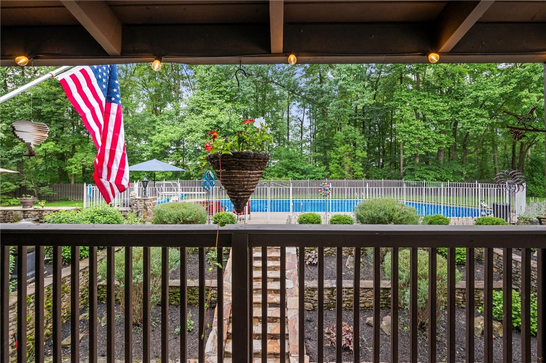 Hermitage, Pennsylvania 16148, United States, 4 Bedrooms Bedrooms, ,4 BathroomsBathrooms,Residential,Active,161265