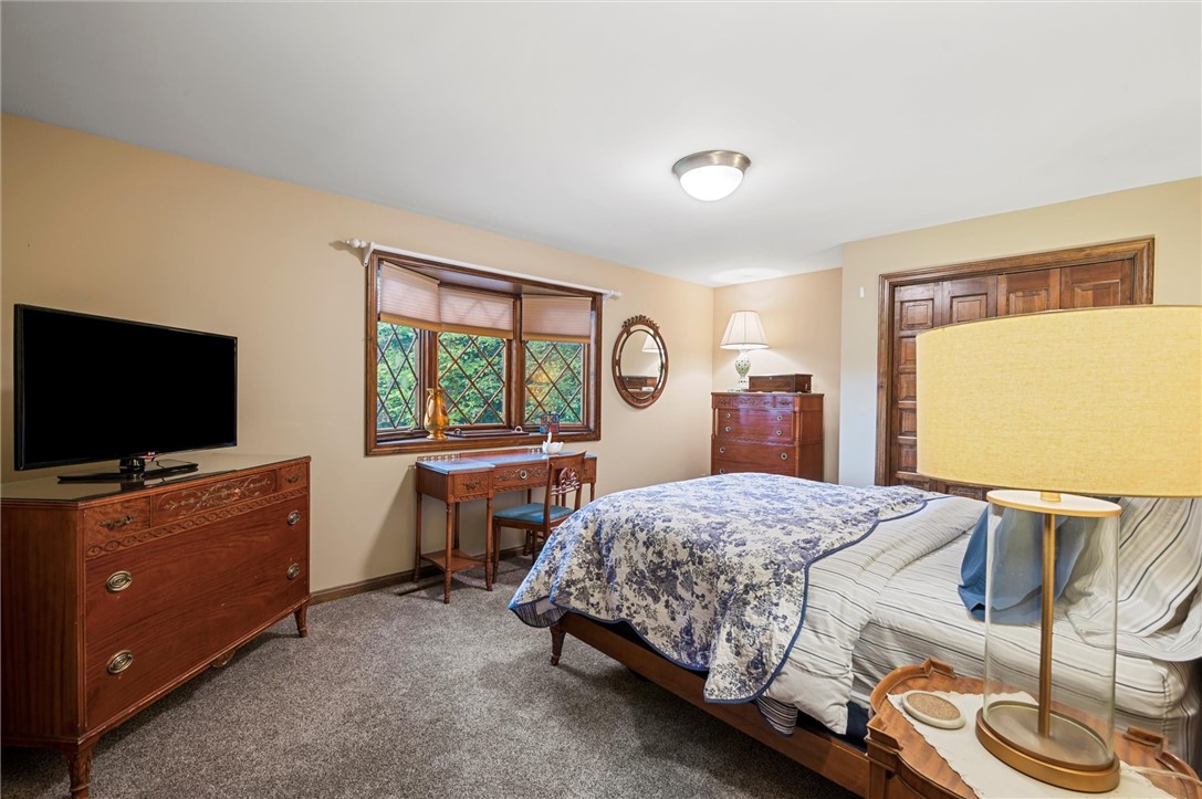 Hermitage, Pennsylvania 16148, United States, 4 Bedrooms Bedrooms, ,4 BathroomsBathrooms,Residential,Active,161265