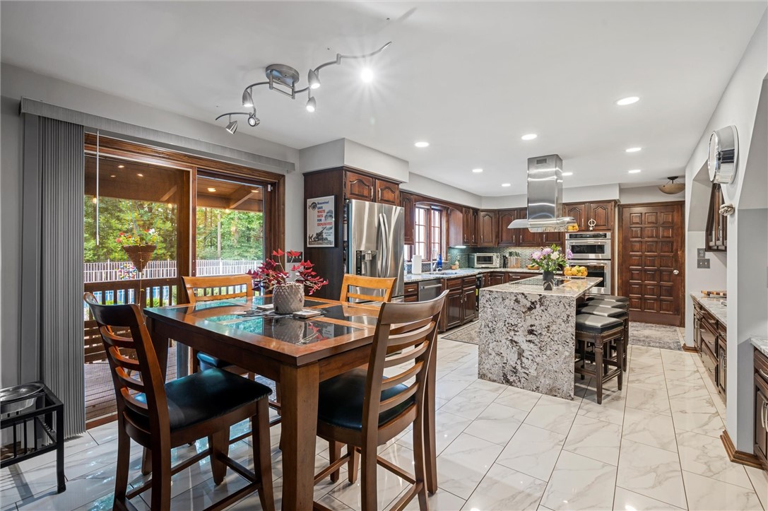 Hermitage, Pennsylvania 16148, United States, 4 Bedrooms Bedrooms, ,4 BathroomsBathrooms,Residential,Active,161265