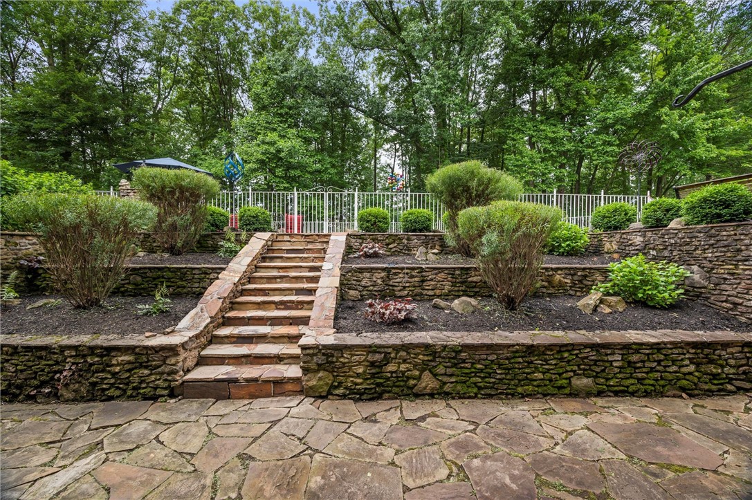 Hermitage, Pennsylvania 16148, United States, 4 Bedrooms Bedrooms, ,4 BathroomsBathrooms,Residential,Active,161265