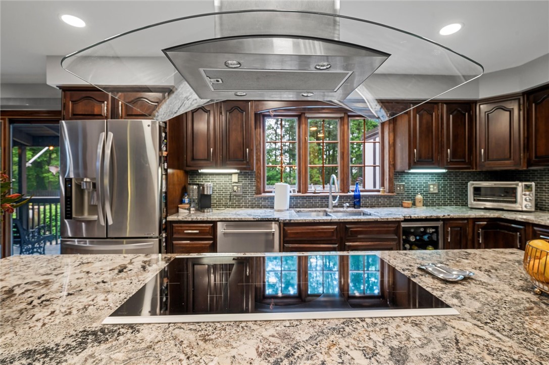 Hermitage, Pennsylvania 16148, United States, 4 Bedrooms Bedrooms, ,4 BathroomsBathrooms,Residential,Active,161265