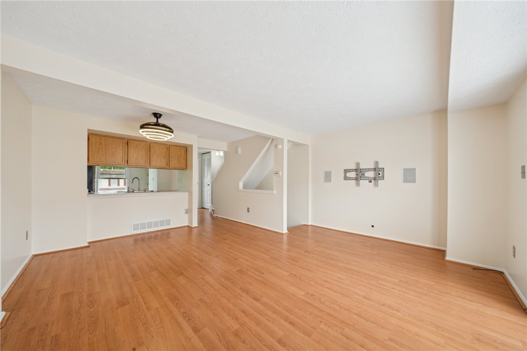 330 Shady Ridge Dr, Monroeville, Pennsylvania image 3