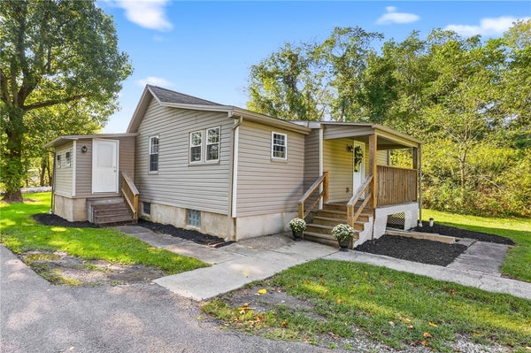 160 STARLITE RD, LEMONT FURNACE, PA 15456 - Image e726166e3ab8f565ffa3b60e1ffc67ed/2537012312