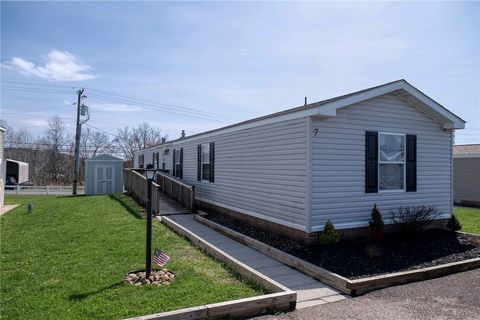 Photo of 7 Greene Dr, Cheswick, PA 15024 (MLS # 1748721)