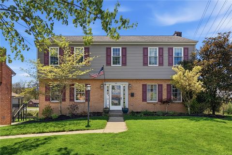 Photo of 540 Robin Dr, Pittsburgh, PA 15220 (MLS # 1748935)