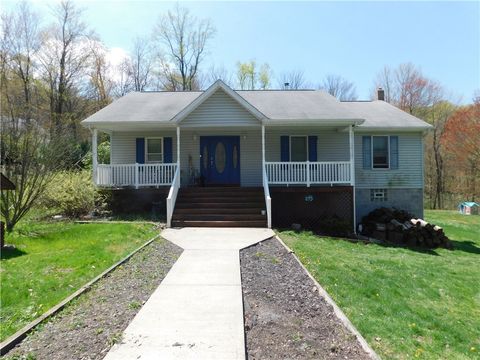 Single Family Residence in Bullskin Twp PA 500 Quail Hill Road.jpg