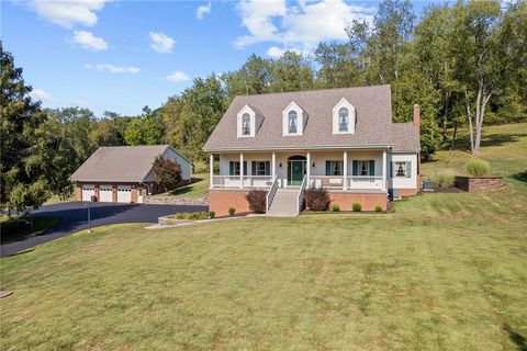 Photo of 959 Bentleyville Rd, Charleroi, PA 15022 (MLS # 1750349)