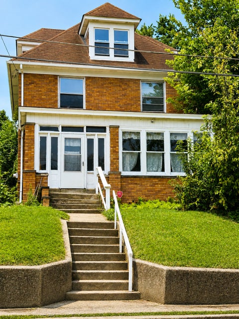 Photo for 882 McIntire Way