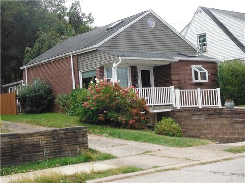 Photo of 131 Ohio Ave, Glassport, PA 15045 (MLS # 1726983)