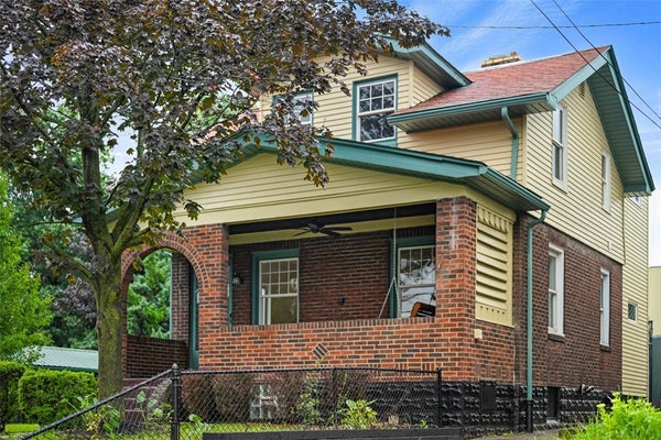 1221 POCONO ST, PITTSBURGH, PA 15218 - Image e784b07c39fc785fb52051d677abdaec/3512401492
