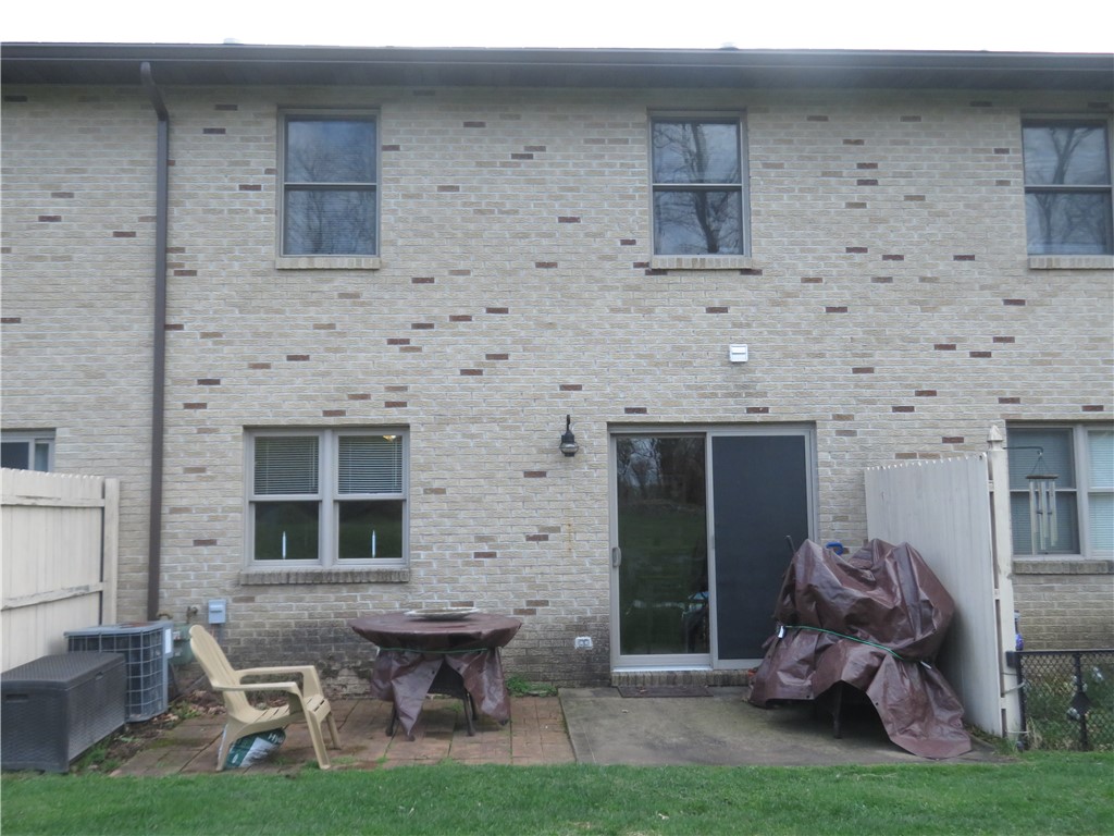 118 Meadowview Dr