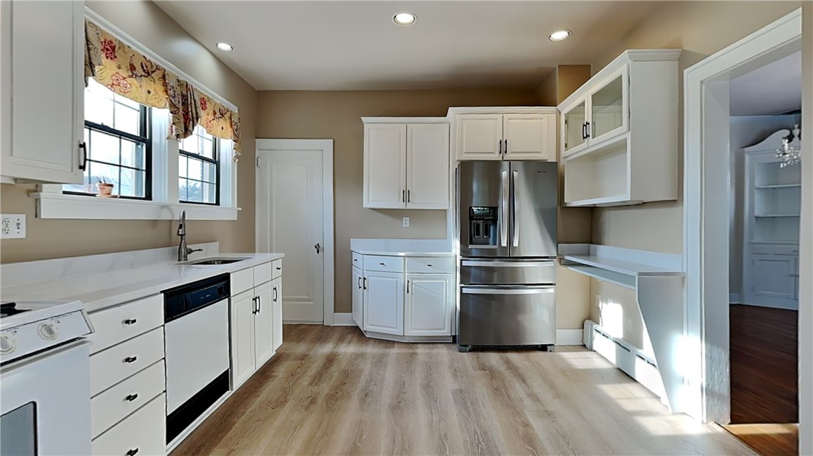 Ben Avon Heights, Pennsylvania 15202, United States, 4 Bedrooms Bedrooms, ,3 BathroomsBathrooms,Residential,Active,257511