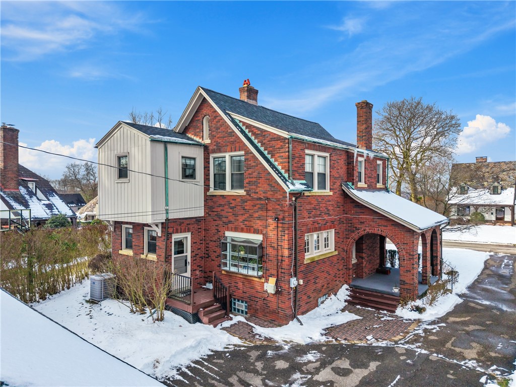 Ben Avon Heights, Pennsylvania 15202, United States, 4 Bedrooms Bedrooms, ,3 BathroomsBathrooms,Residential,Active,257511