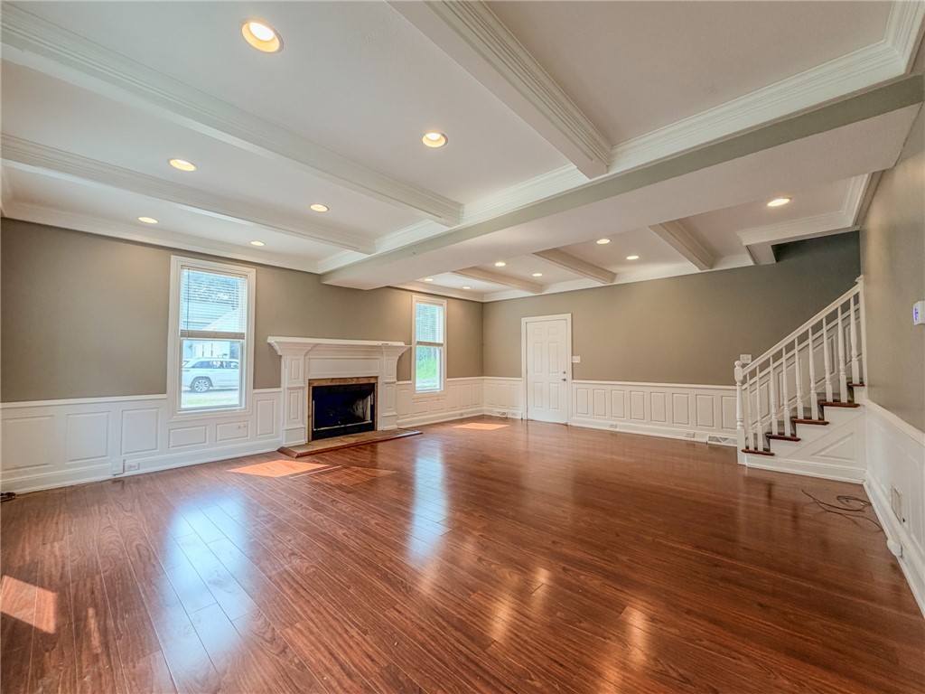 4349 Glen Eden Rd