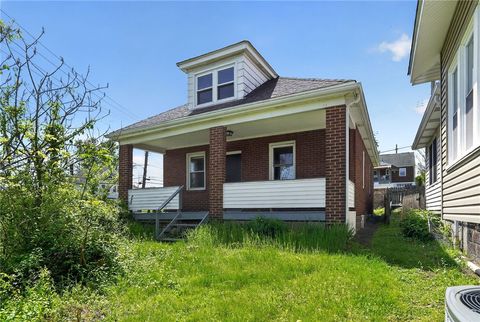 Photo of 740 Punta Gorda Ave, East Mc Keesport, PA 15035 (MLS # 1752820)