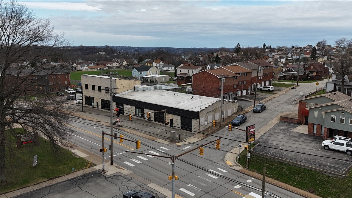 537 Lincoln Hwy
