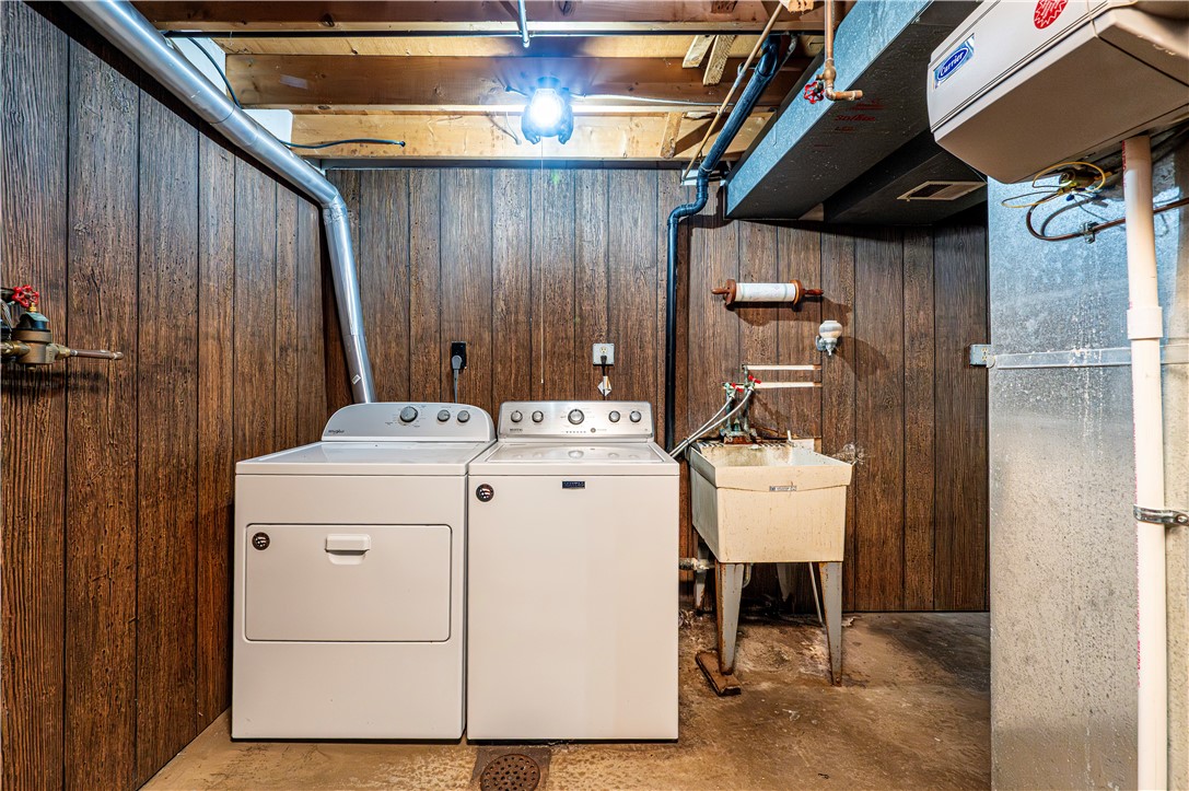 City Of Greensburg, Pennsylvania 15601, United States, 4 Bedrooms Bedrooms, ,3 BathroomsBathrooms,Residential,Active,248348