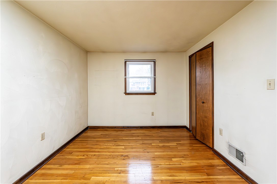 City Of Greensburg, Pennsylvania 15601, United States, 4 Bedrooms Bedrooms, ,3 BathroomsBathrooms,Residential,Active,248348