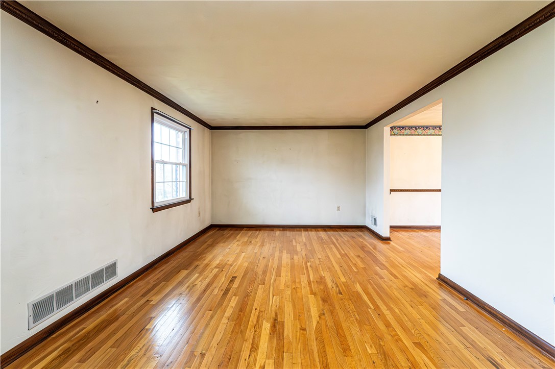 City Of Greensburg, Pennsylvania 15601, United States, 4 Bedrooms Bedrooms, ,3 BathroomsBathrooms,Residential,Active,248348