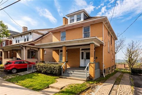 Photo of 31 Perryview Ave, Pittsburgh, PA 15214 (MLS # 1752601)