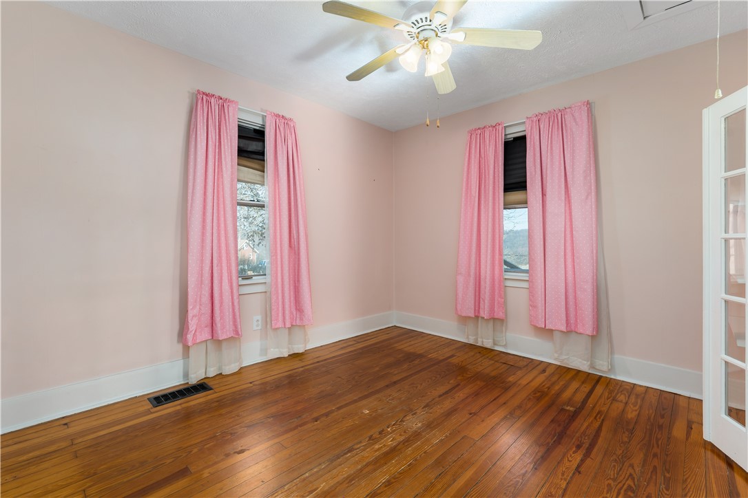 1214 Toman Ave Ave, Clairton, Pennsylvania image 11