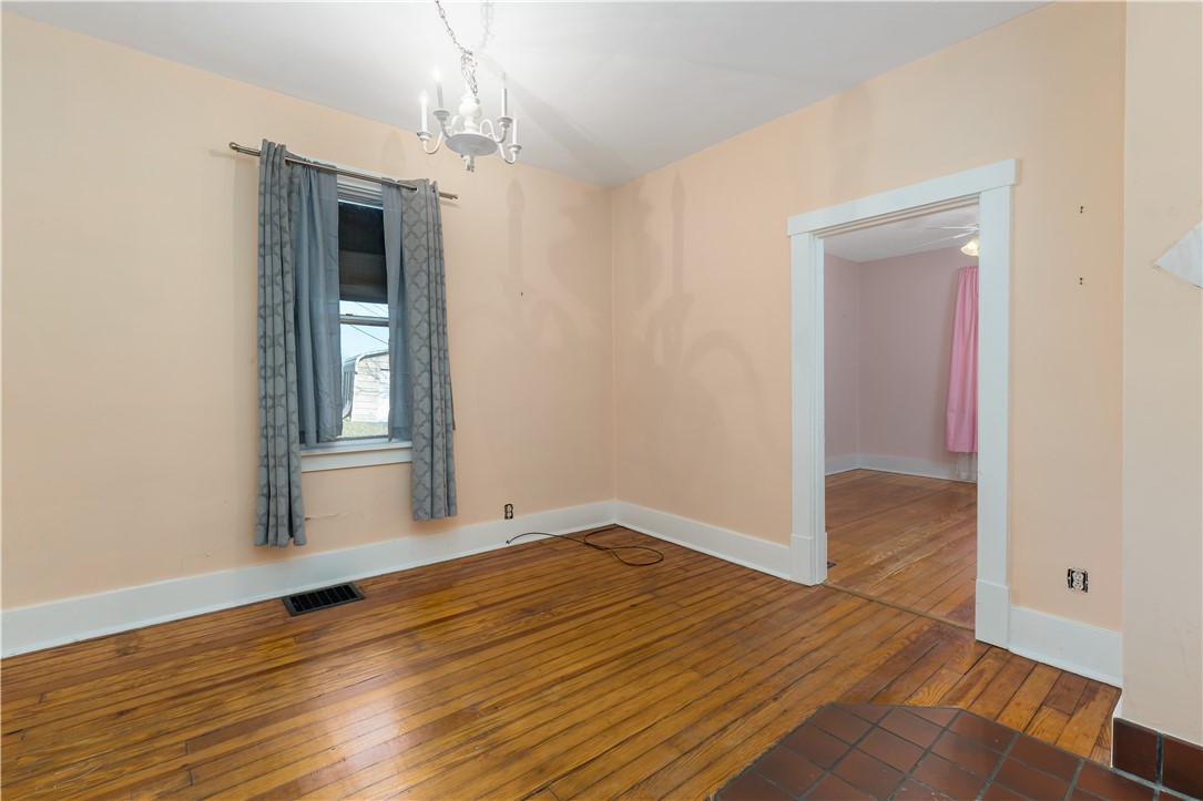1214 Toman Ave Ave, Clairton, Pennsylvania image 4