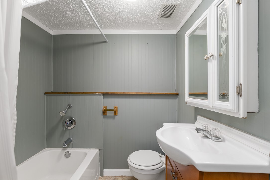 1214 Toman Ave Ave, Clairton, Pennsylvania image 23