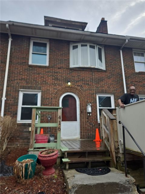 416 Jonathan Ct Homewood Brushton PA 15208