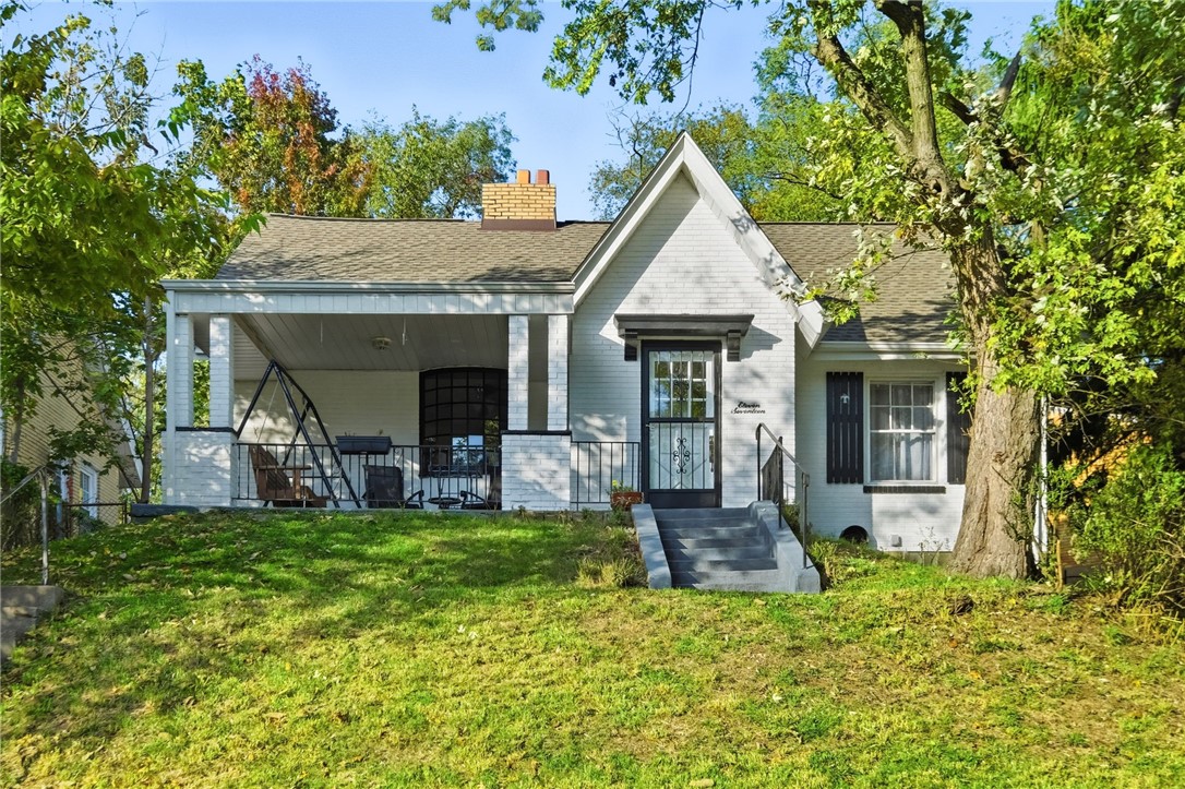 1117 James St