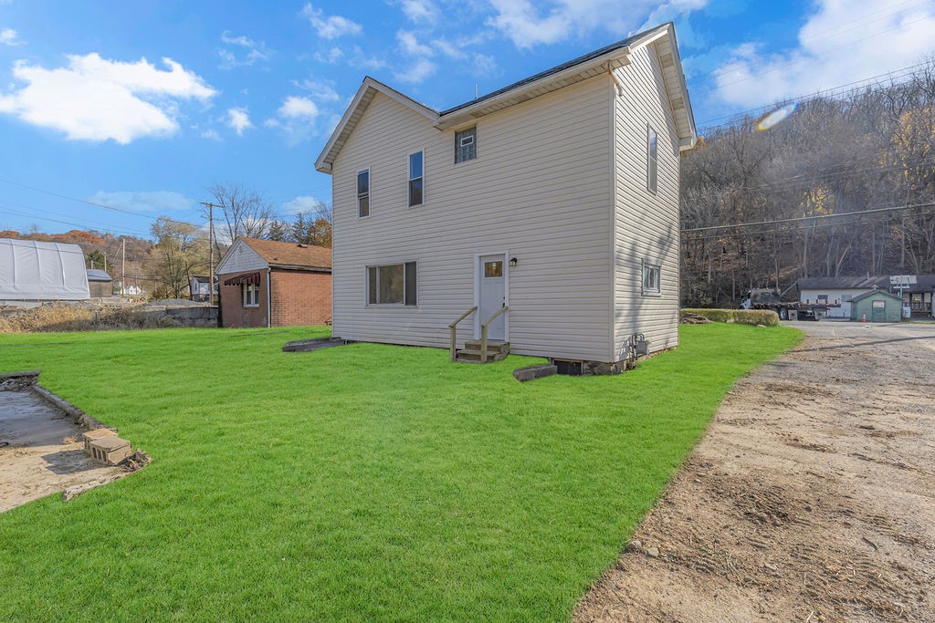 498 Blockhouse Run Rd