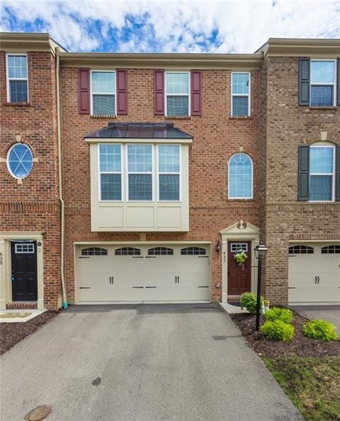 Photo of 627 Edison Dr, Wexford, PA 15090 (MLS # 1752424)